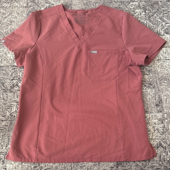 Figs Dusty Rose XL V-Neck Scrub Top - Picture 1 of 6